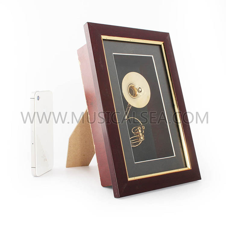 Metal miniature sousaphone decorative picture